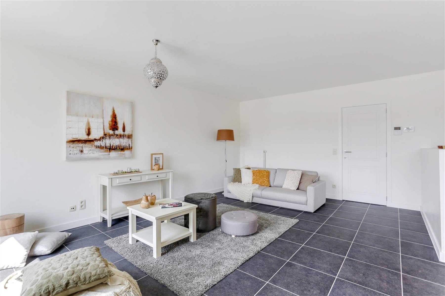 Ruim tweeslaapkamerappartement (100 m²) met zuid gelegen terras en garagebox in centrum Turnhout - foto 4