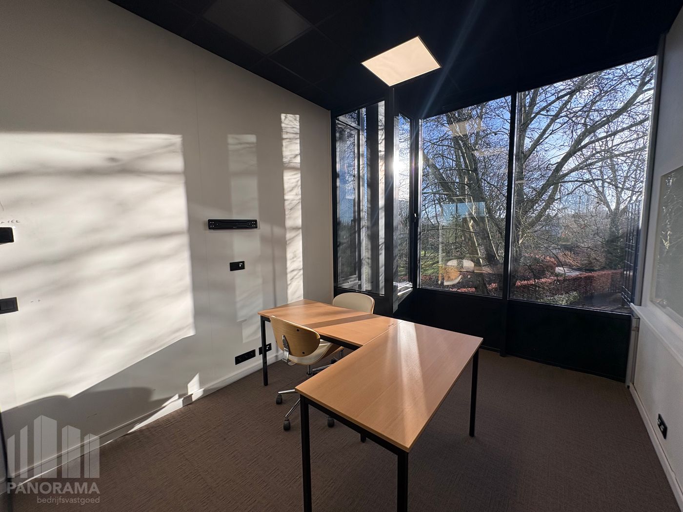 All-in kantoorruimte op een absolute toplocatie vlak aan de E40 - foto 5