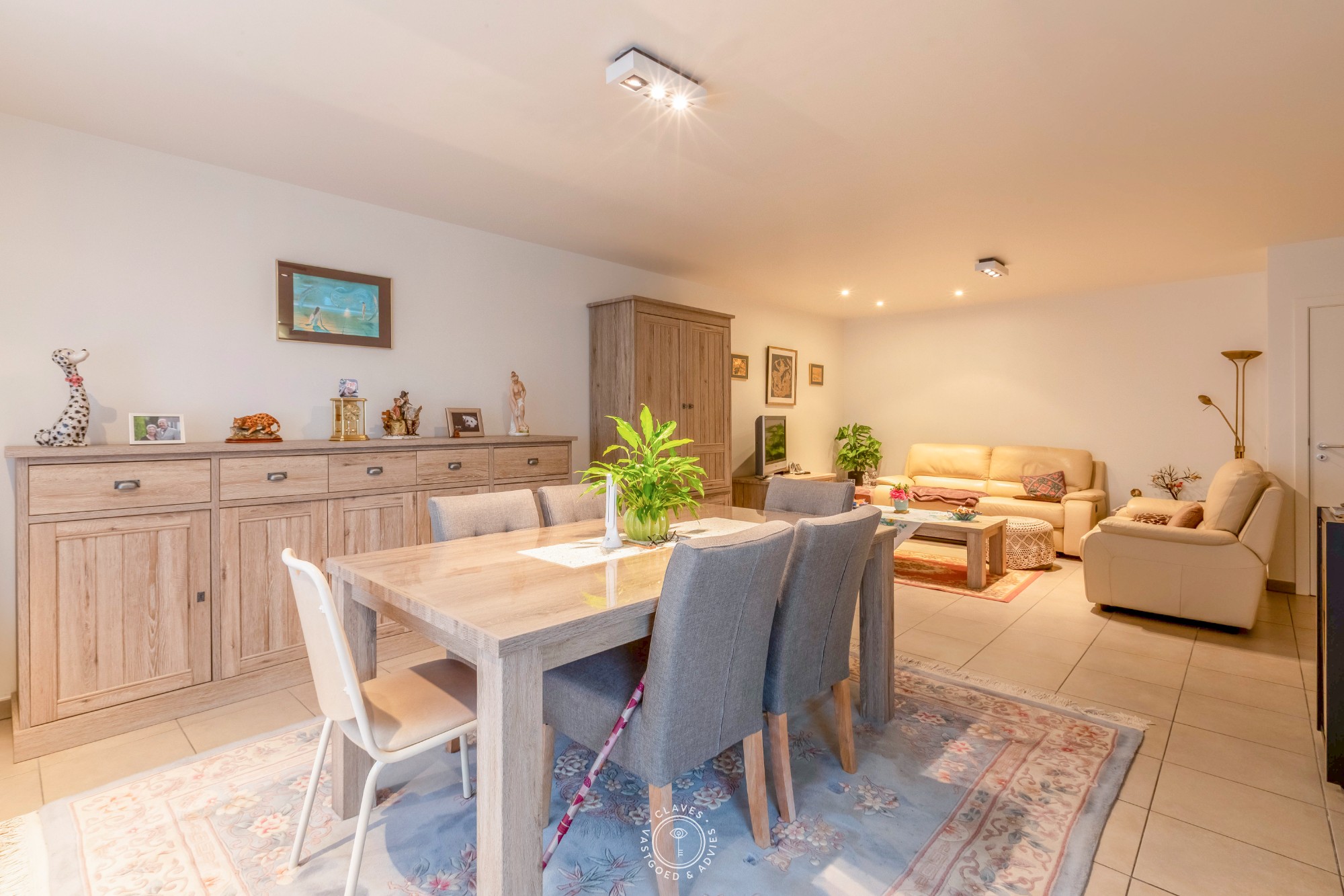 Centraal gelegen appartement met twee terrassen en autostaanplaats - foto 3