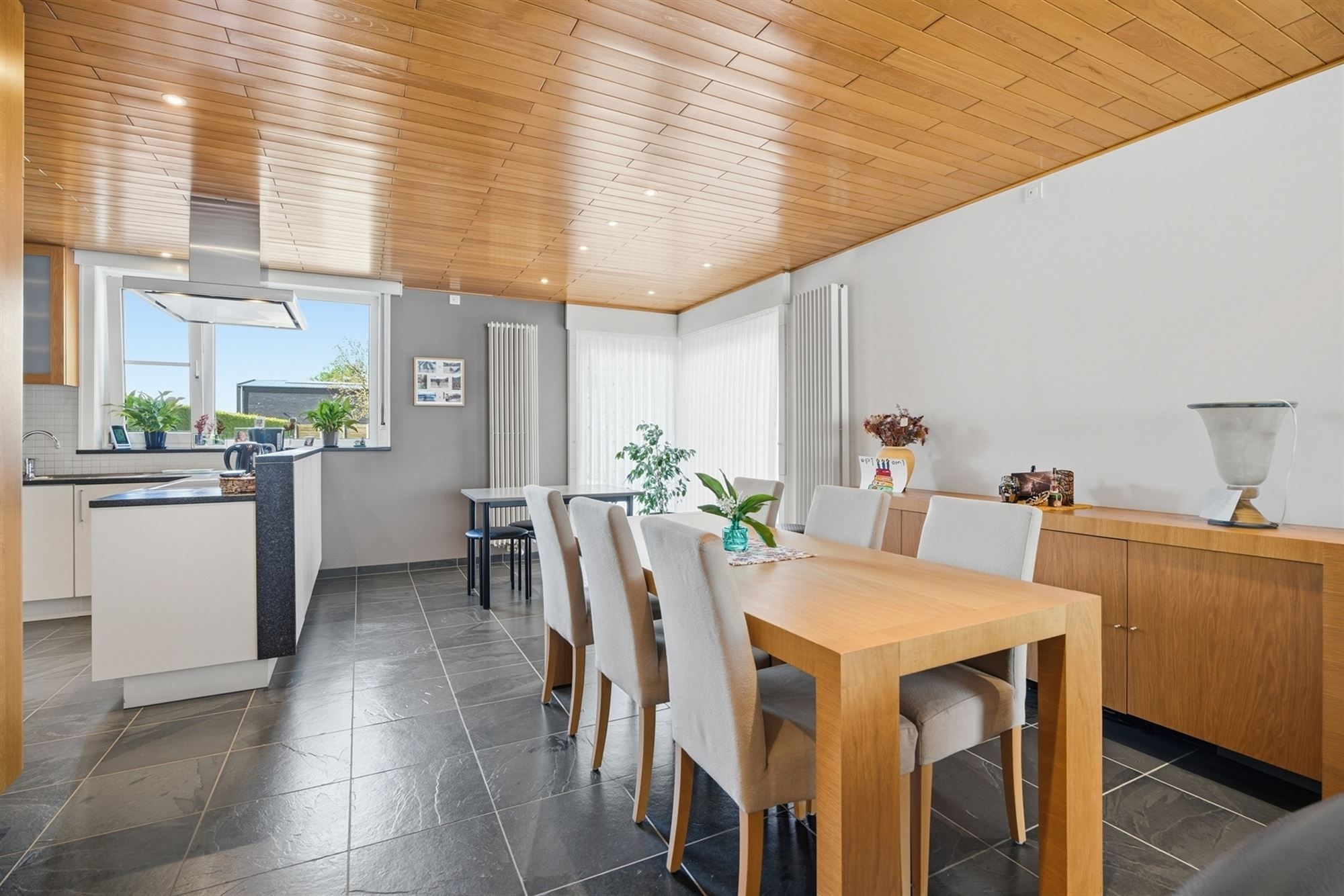 Ruime en solide halfopen bebouwing op 828 m² - foto 5