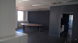 Ideally located office space of 450 m² near Ikea Zaventem and the E40. The price/quality ratio is very attractive. The bright office is located in...