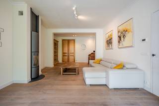 Unieke woning in het centrum van Roeselare met prachtige binnentuin.Op zoek naar een woning met alle comfort en ruimte die je nodig hebt? Dan is deze...