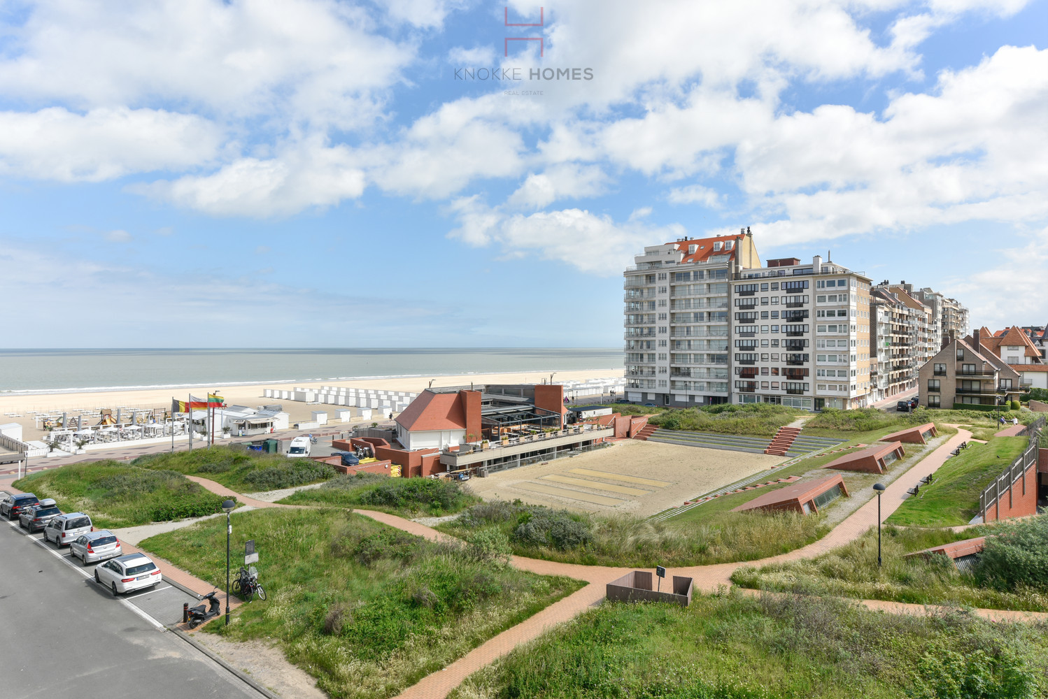 Gesloten garagebox onder het Stübbenpark in Duinbergen - foto 1