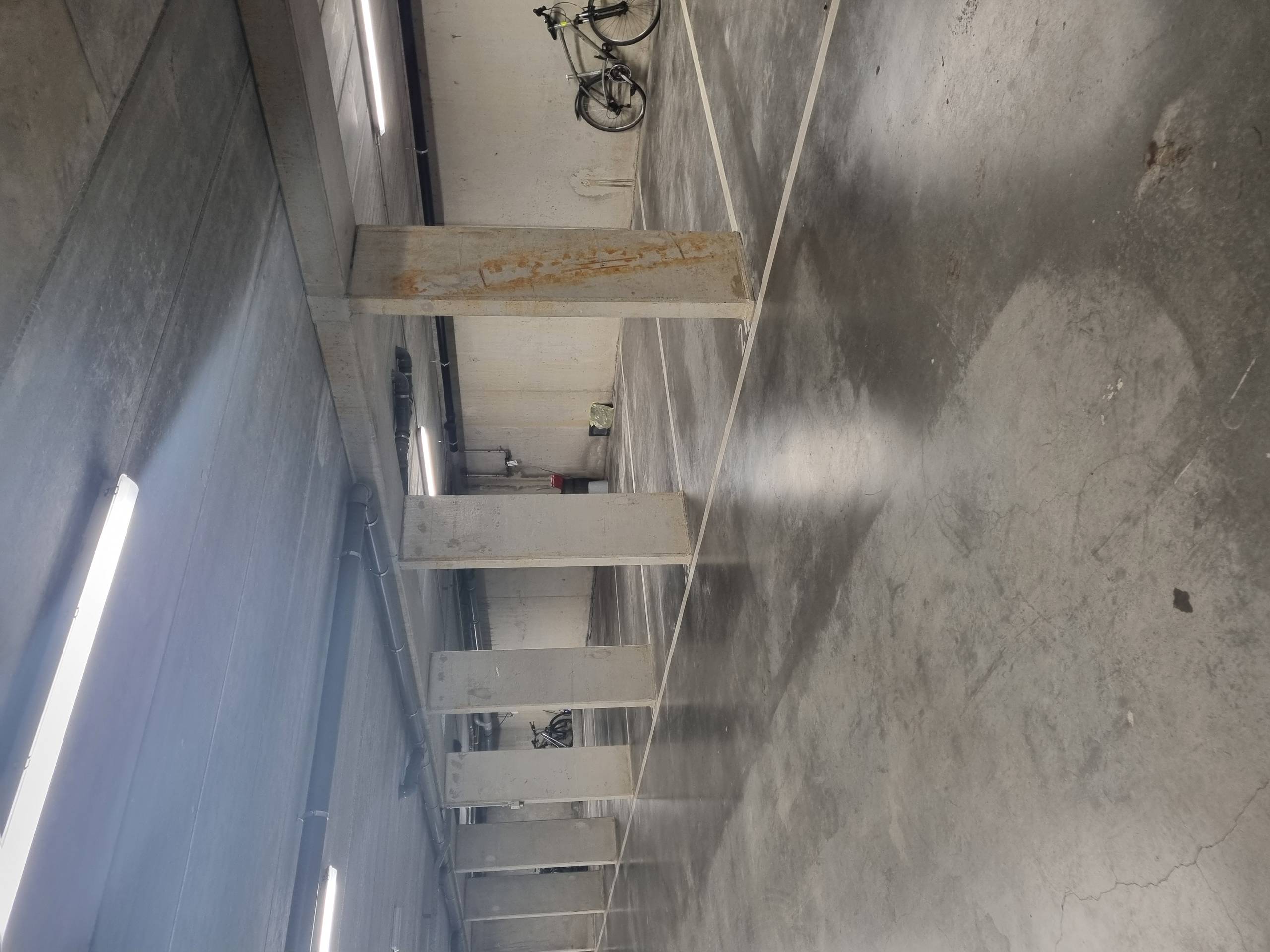 Mooie ondergrondse parkeerplaats in Vorst - foto 4