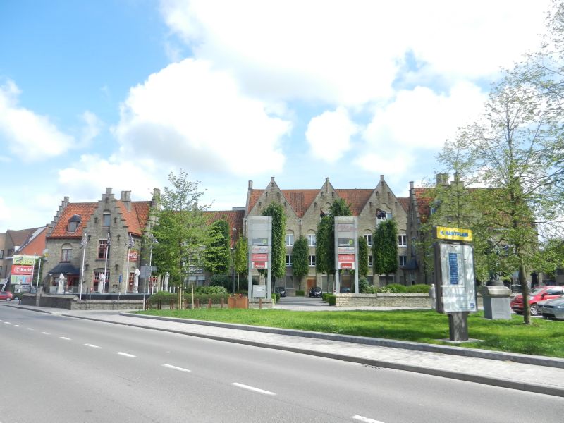 baan- en centrumwinkel te Diksmuide - foto 4