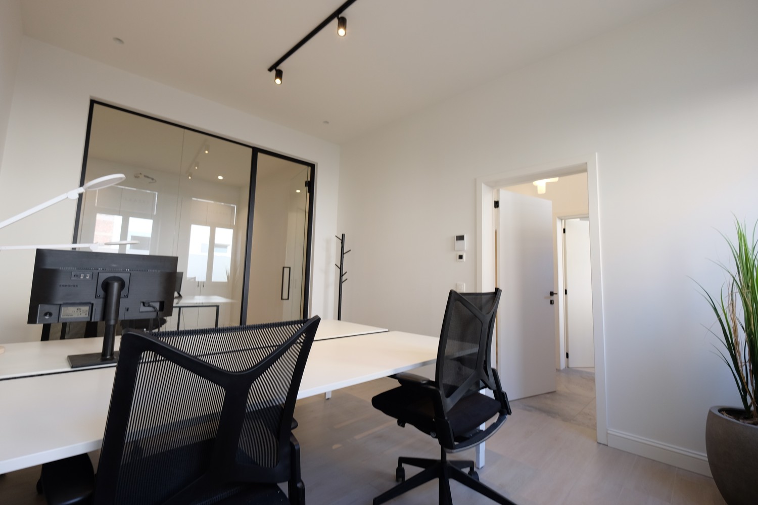 Kantoor op TOP-locatie TE HUUR - foto 5