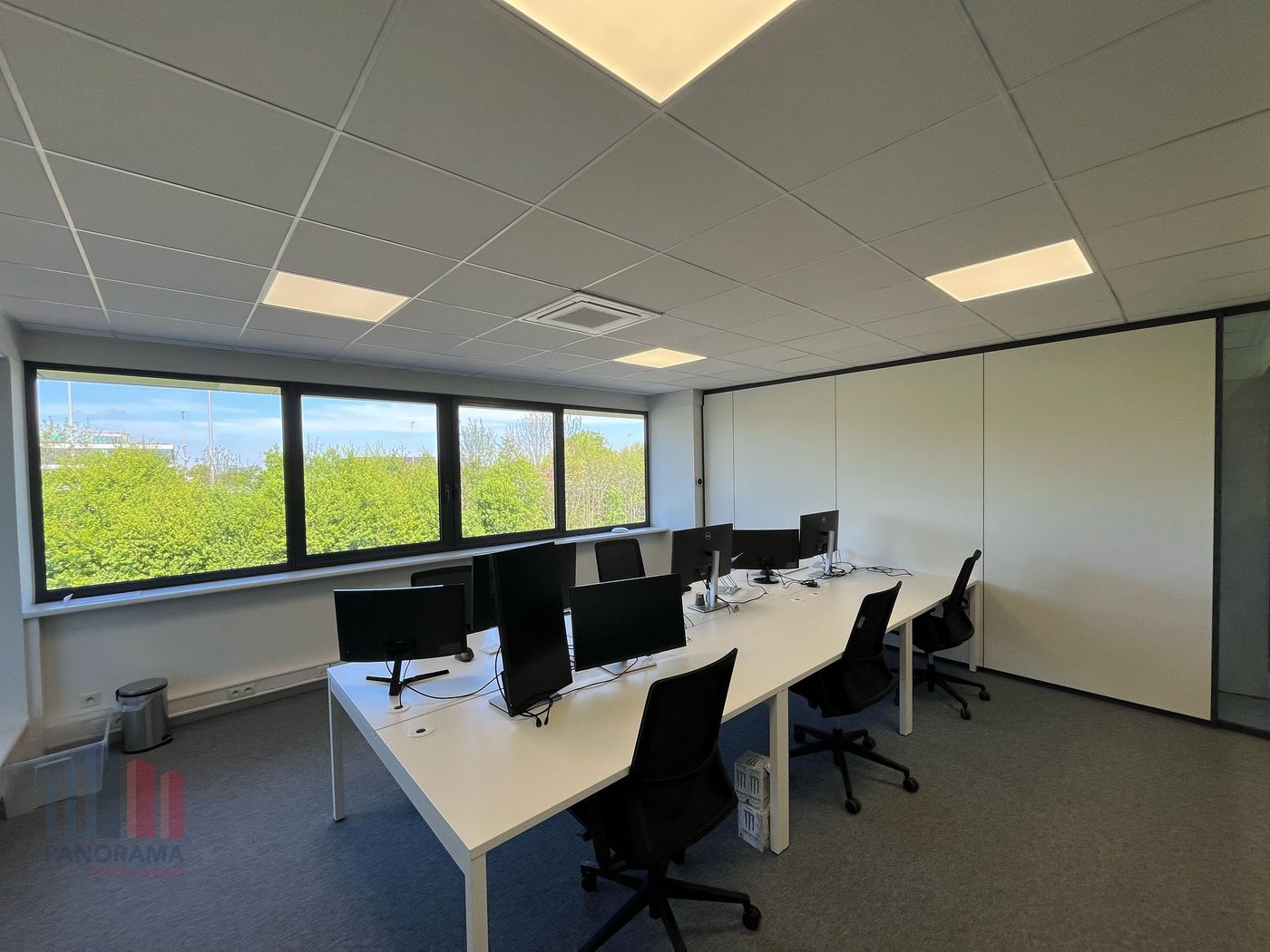 339 m² instapklare kantoorruimte NAAST de E40 Sint-Denijs-Westrem - foto 1