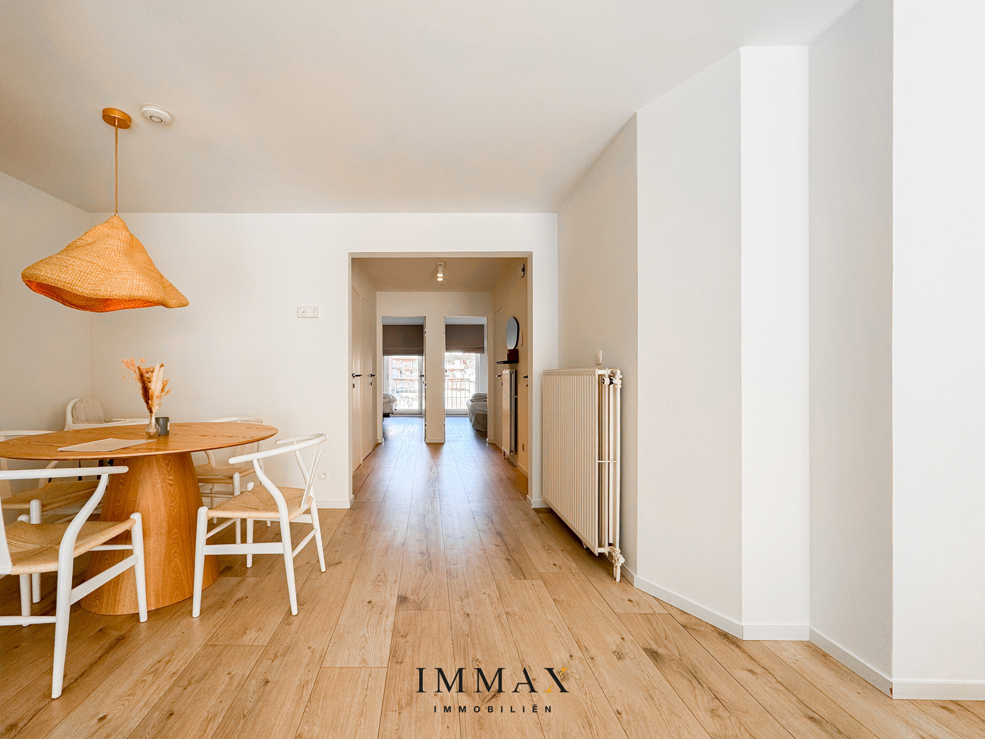 Ruim en vernieuwd 2-SLK appartement gelegen nabij de Lippenslaan en het strand - foto 3