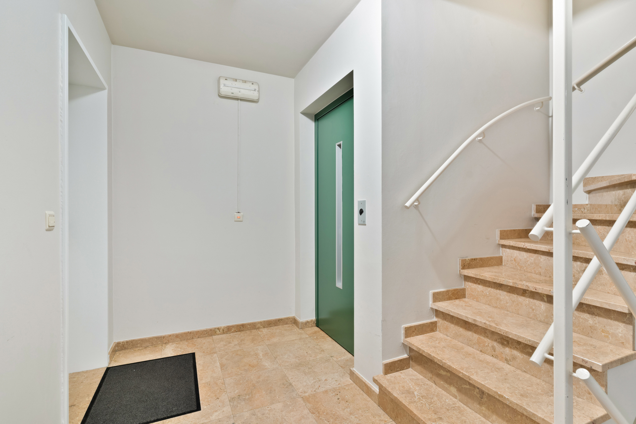 Zeer ruim appartement (182m²) met 3 slpks, 2 badks, terras en garage - foto 5
