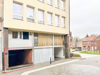 Goed gelegen ondergrondse autostaanplaats in het centrum van Turnhout.Opzoek naar zorgeloos parkeren in het centrum van Turnhout? Deze ondergrondse...