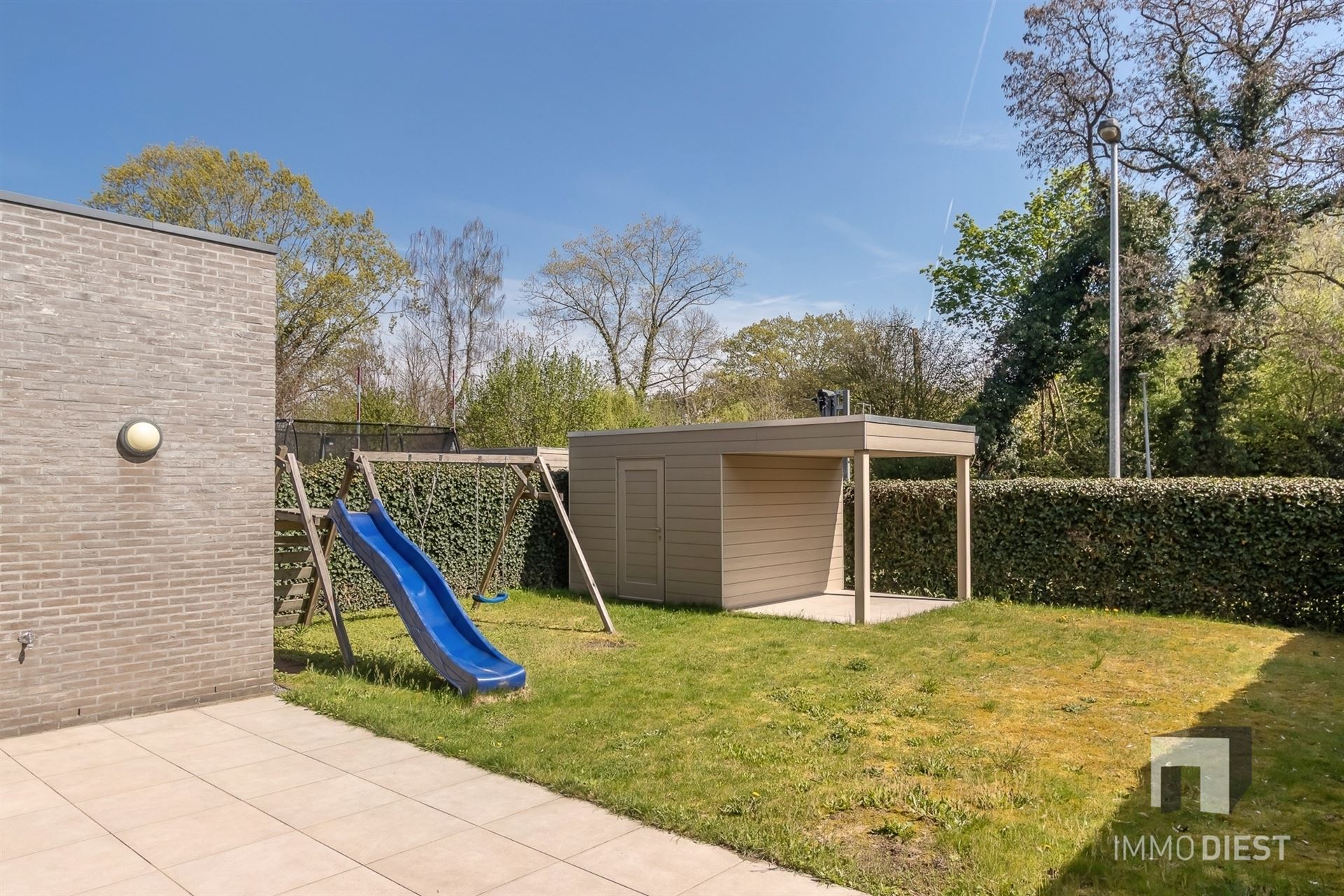 Luxe woning met 4 slaapkamers, 2 badkamers, garage en zonnige tuin - foto 5