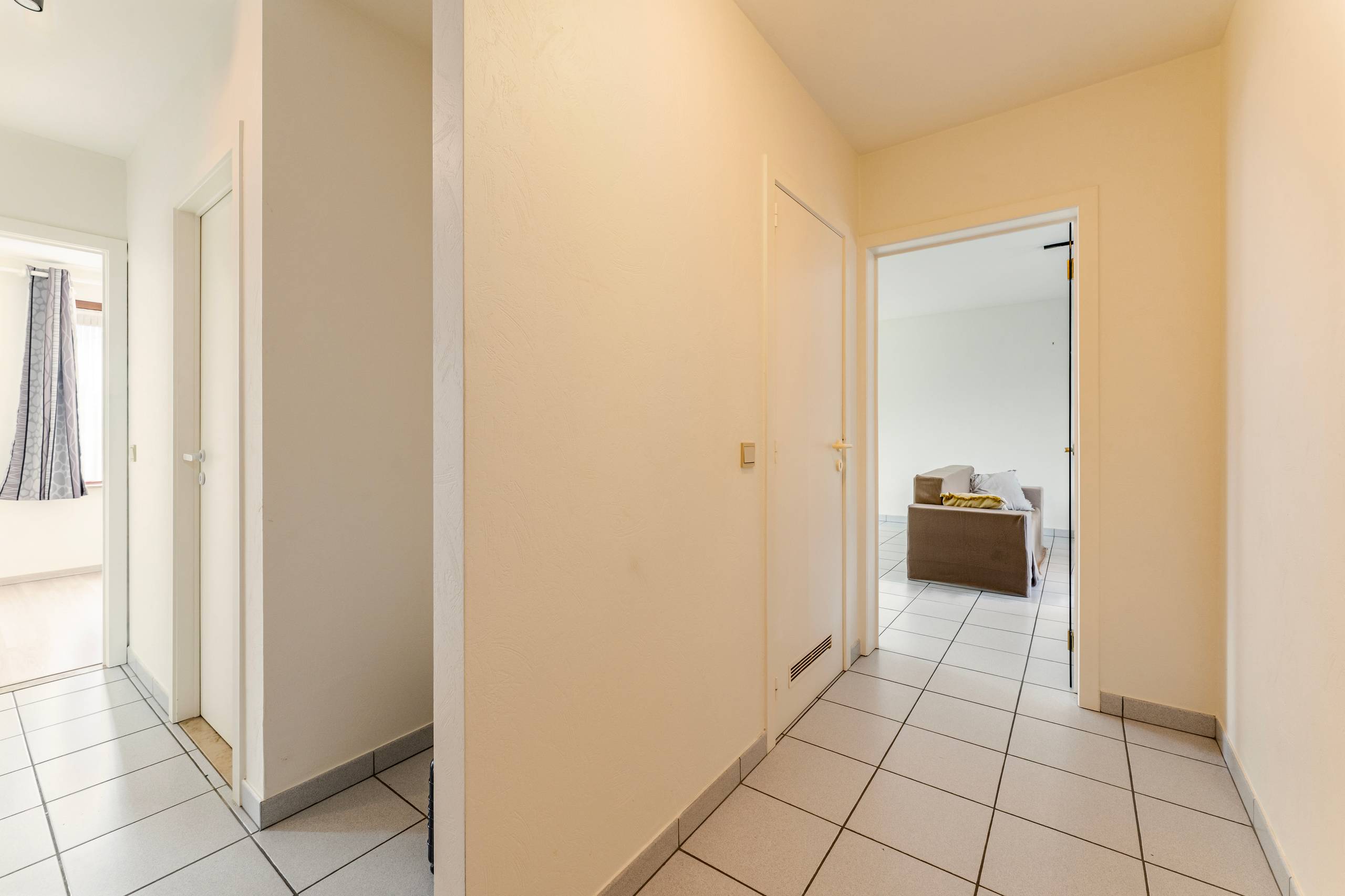 Ruim appartement in het centrum van Waregem - foto 5