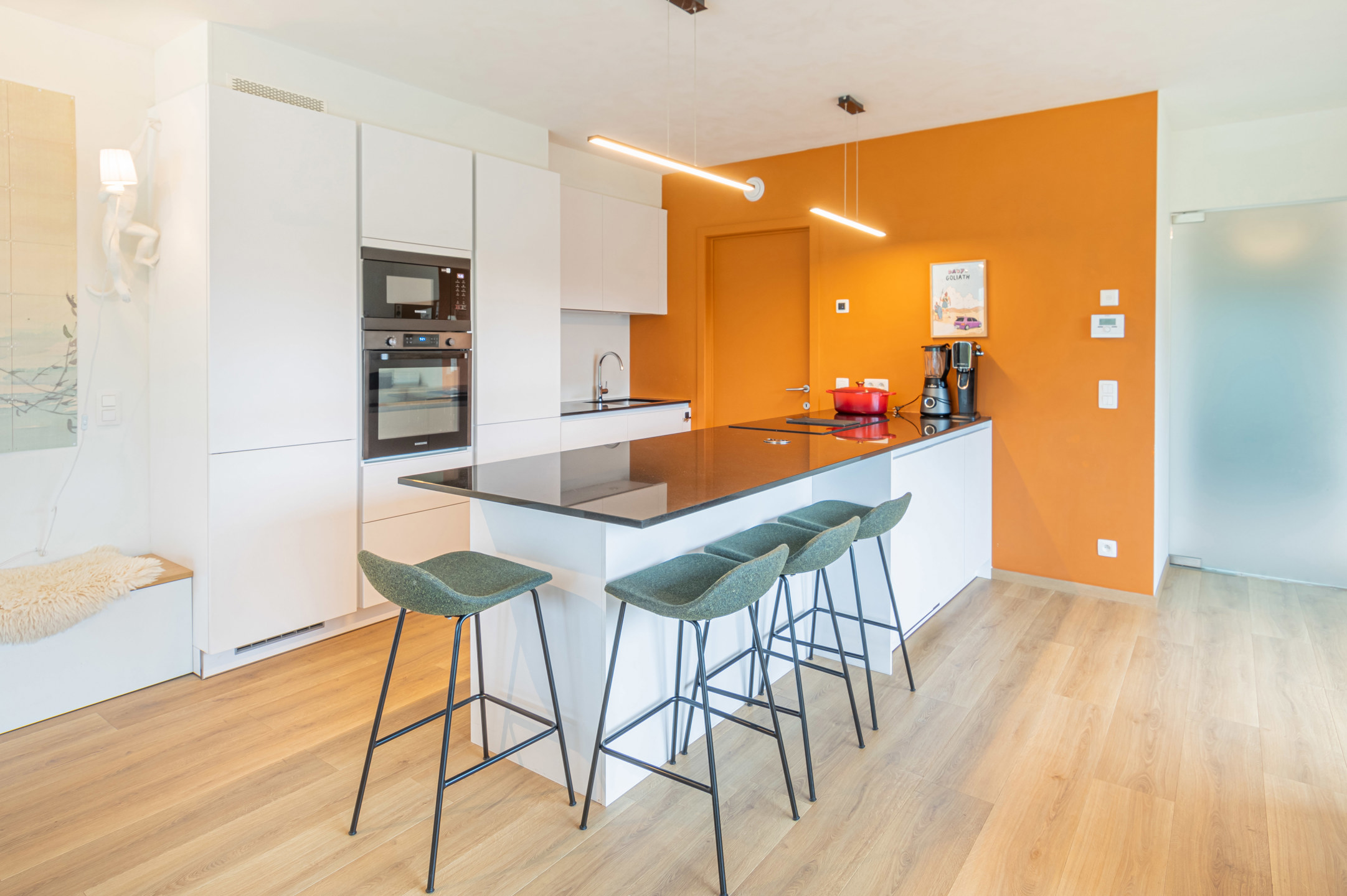 Recente halfopen bebouwing met 3 slaapkamers en tuin - foto 5