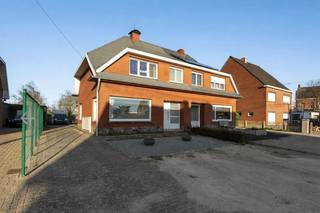 Bezoek?—>https://calendly.com/rogiernagels/30min?month=2026-03Info en biedingen —> rogiernagels@live.beLichtrijke en ruime gezinswoning met 3...