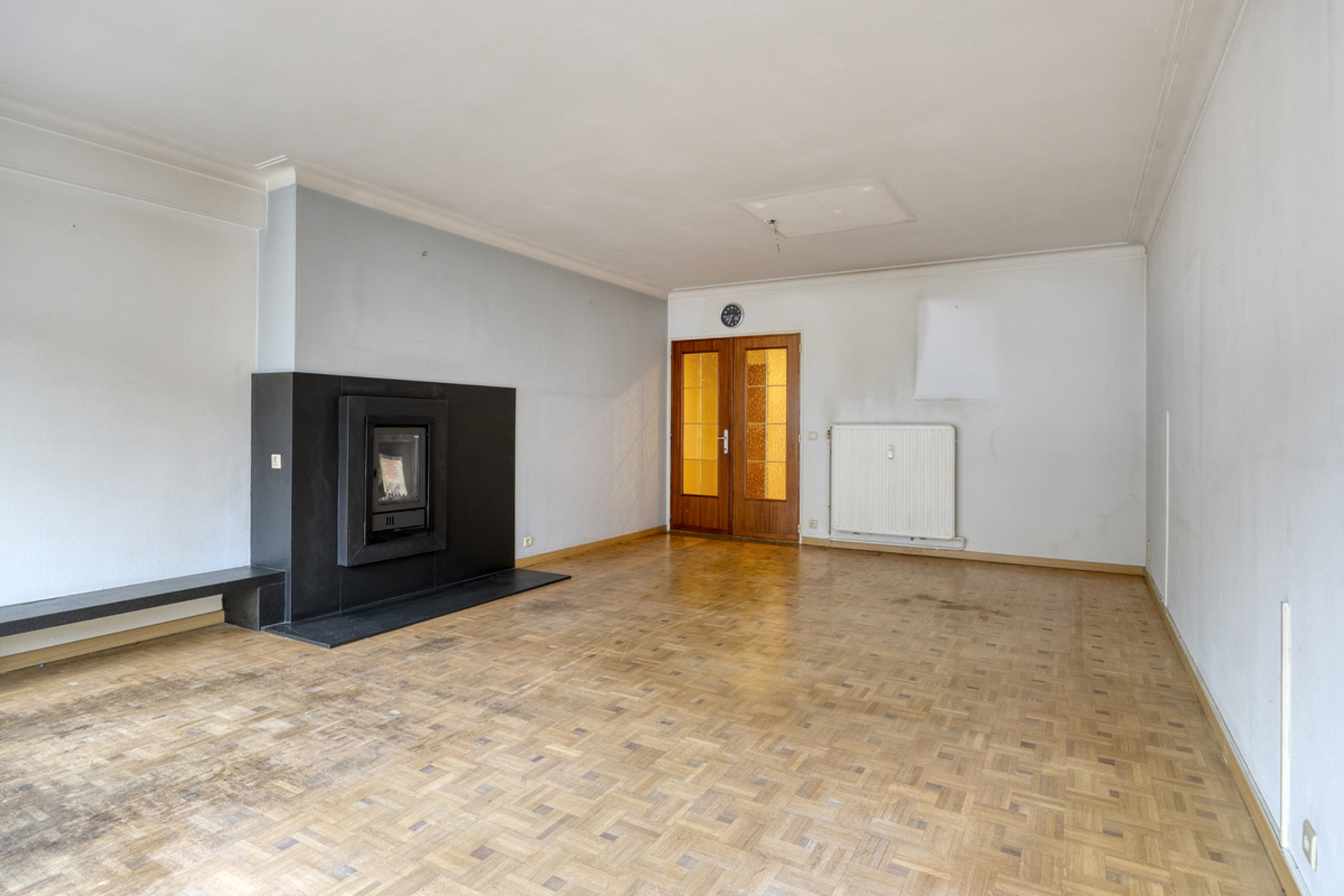 Ruim en lichtrijk appartement met 2 slaapkamers. - foto 4