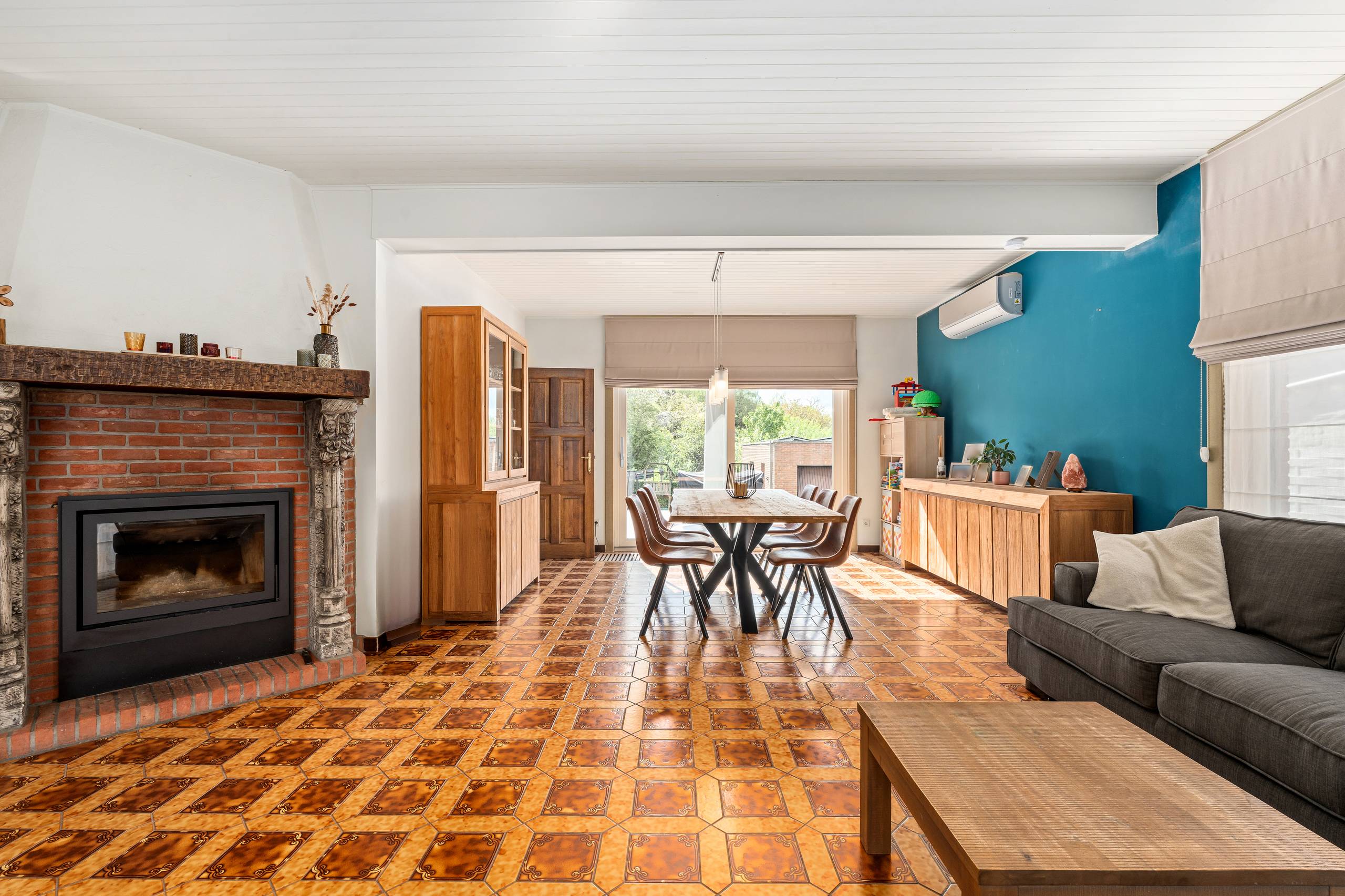 Instapklare woning met 3 slaapkamers, mooie tuin en garage - foto 4