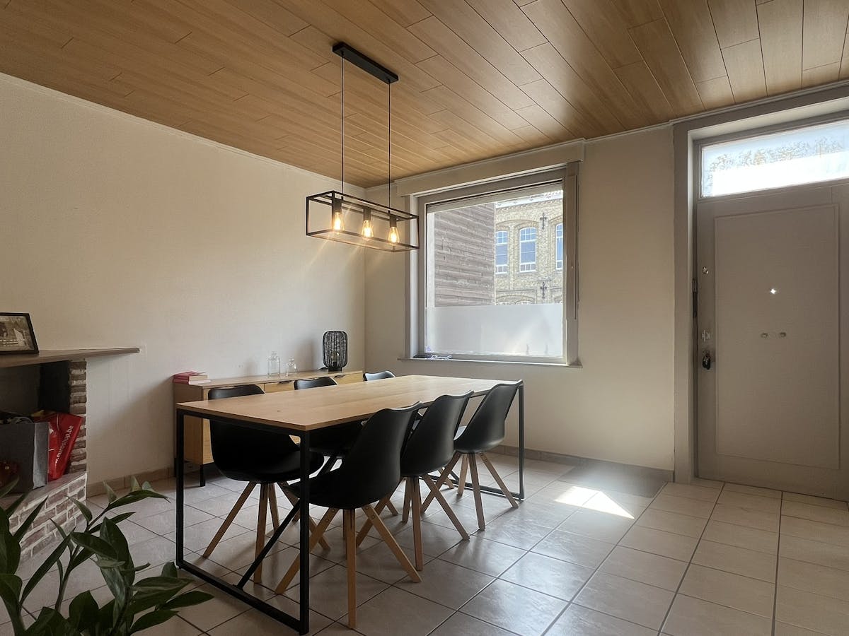 Te renoveren woning met 4slaapkamers en tuin nabij Roeselare - foto 4