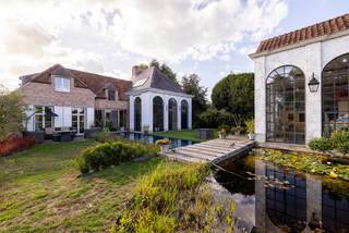 Exclusieve villa met hoogwaardig maatwerk en adembenemend uitzicht – ZoerselMet mogelijkheid tot aankoop van hypische accomodatie van 1,5...