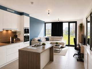 omvattende een inkomhal met apart toilet, prachtige living met volledig ingerichte open leefkeuken en aanpalende terras, grote berging, volledig ingerichte moderne ruime badkamer, 3 slaapkamers en garage<br /><br />HP appartement = 845 €/maand<br />HP garage (verplicht bij te huren) = 50 €/maand<br />voorschot HL = 50 €/maand