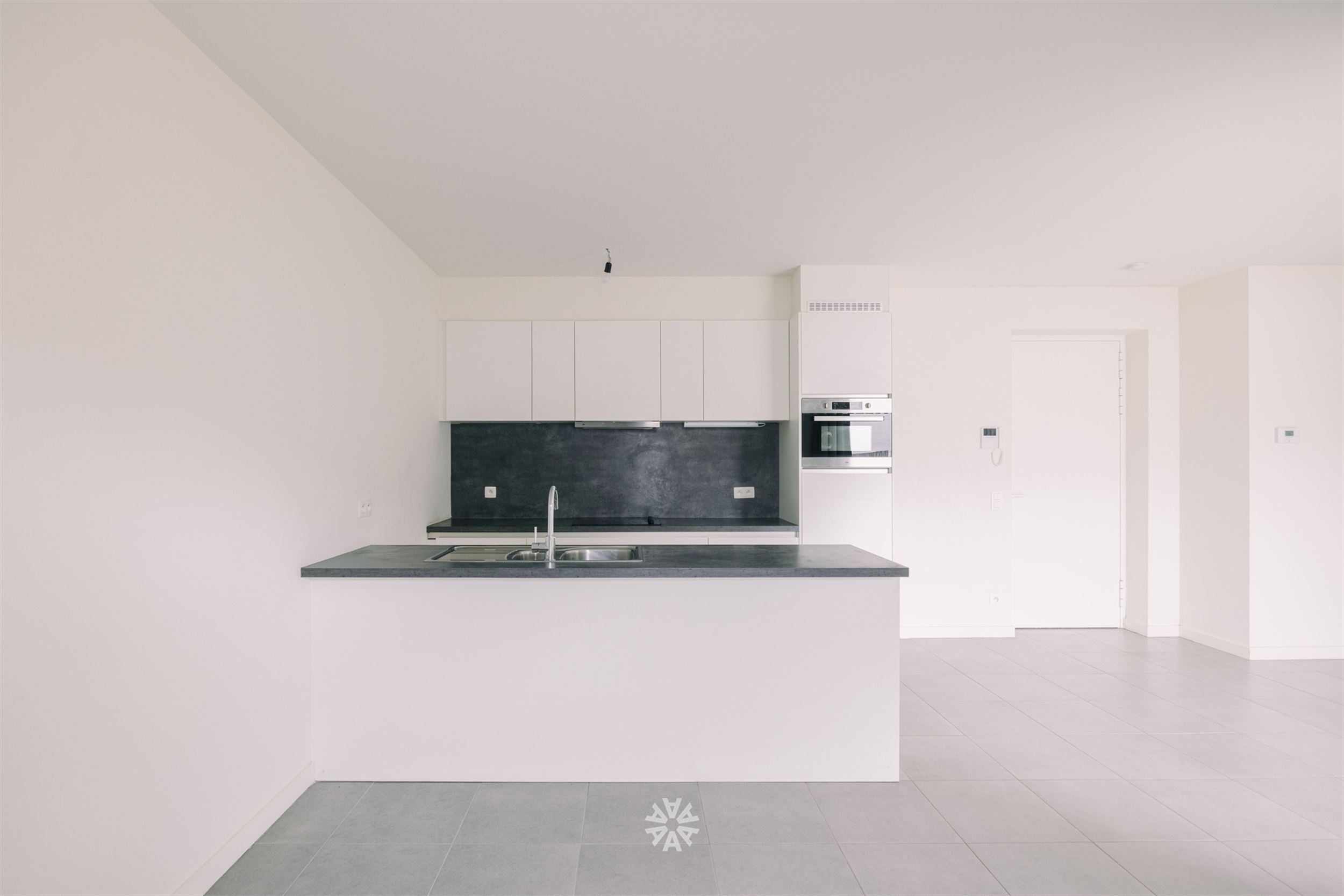 Instapklaar appartement met twee slaapkamers nabij Gent Sint-Pietersstation - foto 2