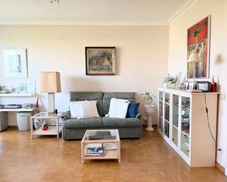 Deze instapklare studio van circa 40m² bevindt zich in een rustig en uitstekend onderhouden gebouw.U geniet van een rustige omgeving terwijl openbaar...