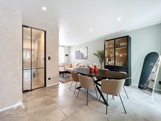 <p>Energiezuinige woning op een centrale locatie bestaande uit een inkomhal met afzonderlijk toilet, gezellige leefruimte met eet-en zithoek, volledig uitgeruste keuken en een zuidwest gerichte tuin met groot terras en tuinberging. Op het 1<sup>ste</sup> verdiep zijn 2 slaapkamers, ingerichte badkamer (douche, ligbad, toilet en dubbele lavabo) en een vaste trap naar de 2de verdieping die afgewerkt is met een 3<sup>de</sup> slaapkamer.</p>
<p>Extra troeven:</p>
<ul>
<li>Energiezuinig</li>
<li>Conforme keuring elektriciteit</li>
<li>Cv op gas en dubbele beglazing (PVC)</li>
<li>Private oprit</li>
<li>In de nabijheid van scholen, winkels, openbaar vervoer en Provinciedomein Het Sterrebos</li>
<li>Instapklaar</li>
</ul>
<p></p>
<p>Deze woning is te koop ZONDER makelaar via het concept van Smart Houses! Wenst U verdere inlichtingen of bezoek? Contacteer rechtstreeks de eigenaar via 0470/04.09.27</p>