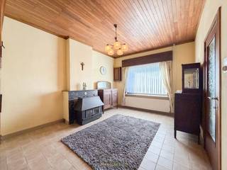 1ste bezoekdag donderdag 2 april! Inschrijven kan via www.nobels.be onder referentienummer 4208049.HALFOPEN BEBOUWING met RENOVATIEPOTENTIEEL,...