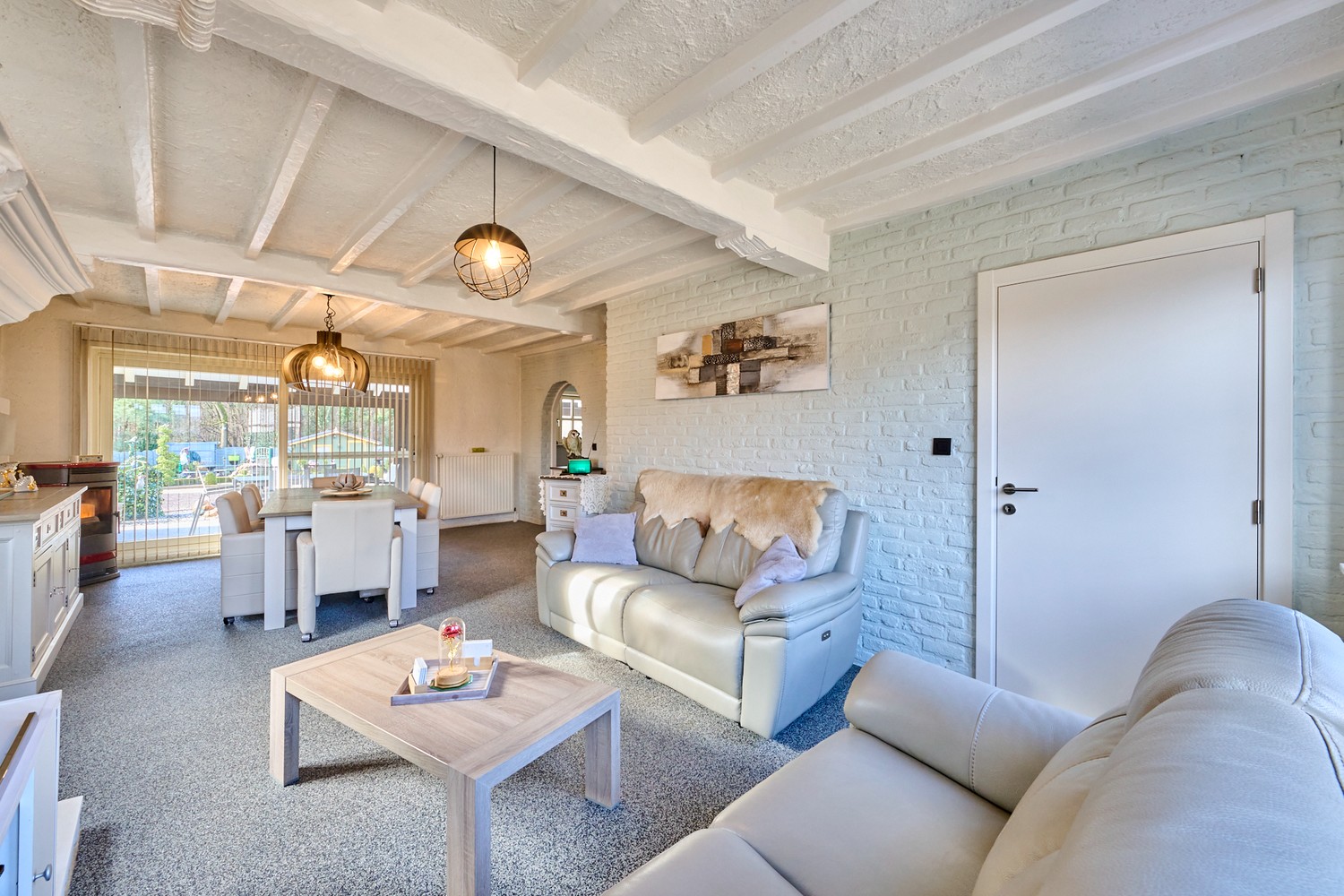 Goed onderhouden woning op ruim perceel in een bosrijke omgeving te Beringen. - foto 5