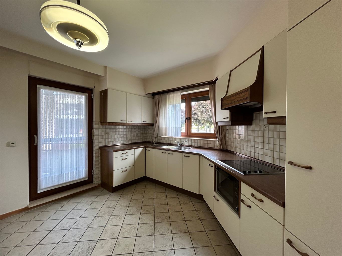 Appartement à louer à Maaseik avec 2 chambres - photo 4