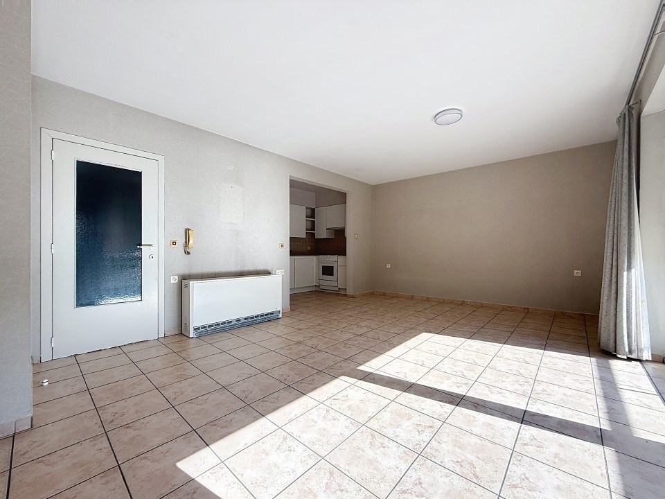 Centraal gelegen appartement met garage én extra staanplaats in centrum Staden - foto 1