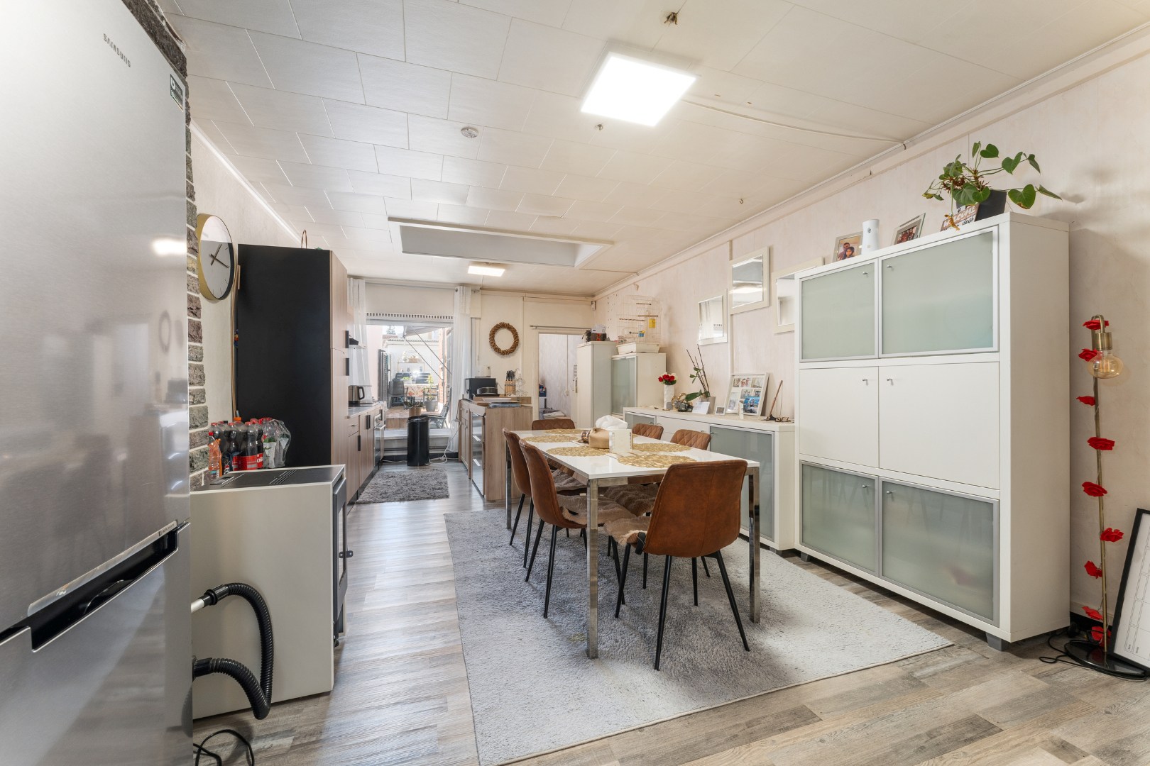 Centrale rijwoning met drie slaapkamers en terras in hartje Roeselare - foto 5