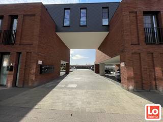 In het dorp van Beervelde, op de parking van de appartementen naast het Feestpaleis zijn er autostaanplaatsen te huur. Het gaat om...