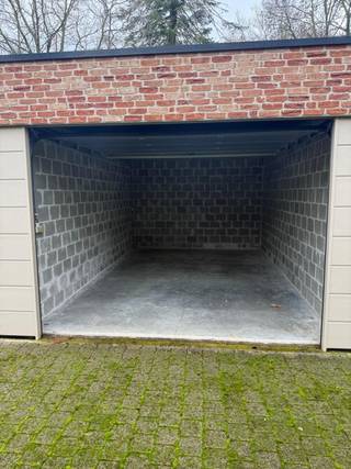 Garage for rent in Dentergem