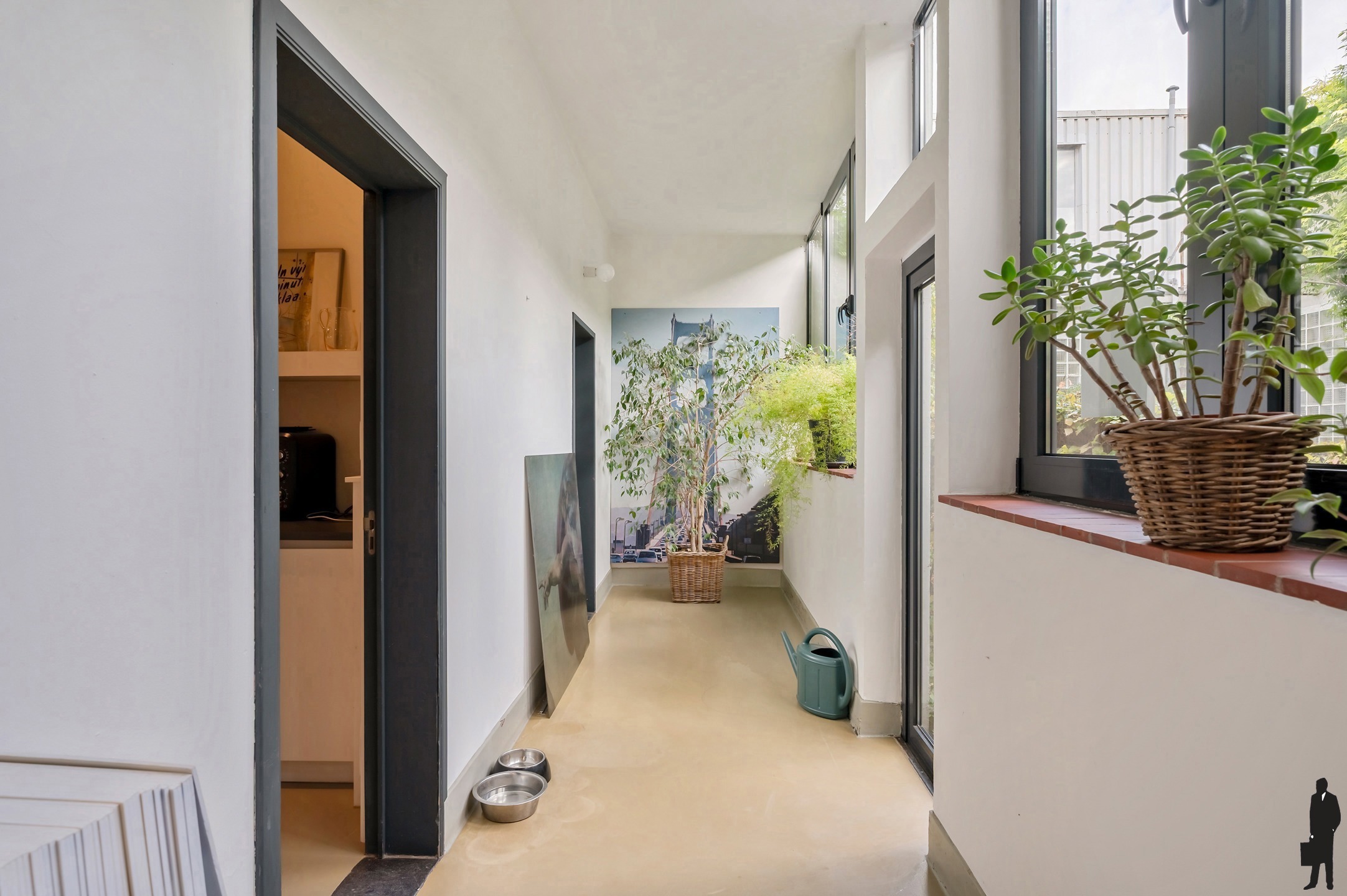 Uitzonderlijke kantoorruimte met fotostudio gelegen aan de Argentiniëlaan - foto 2