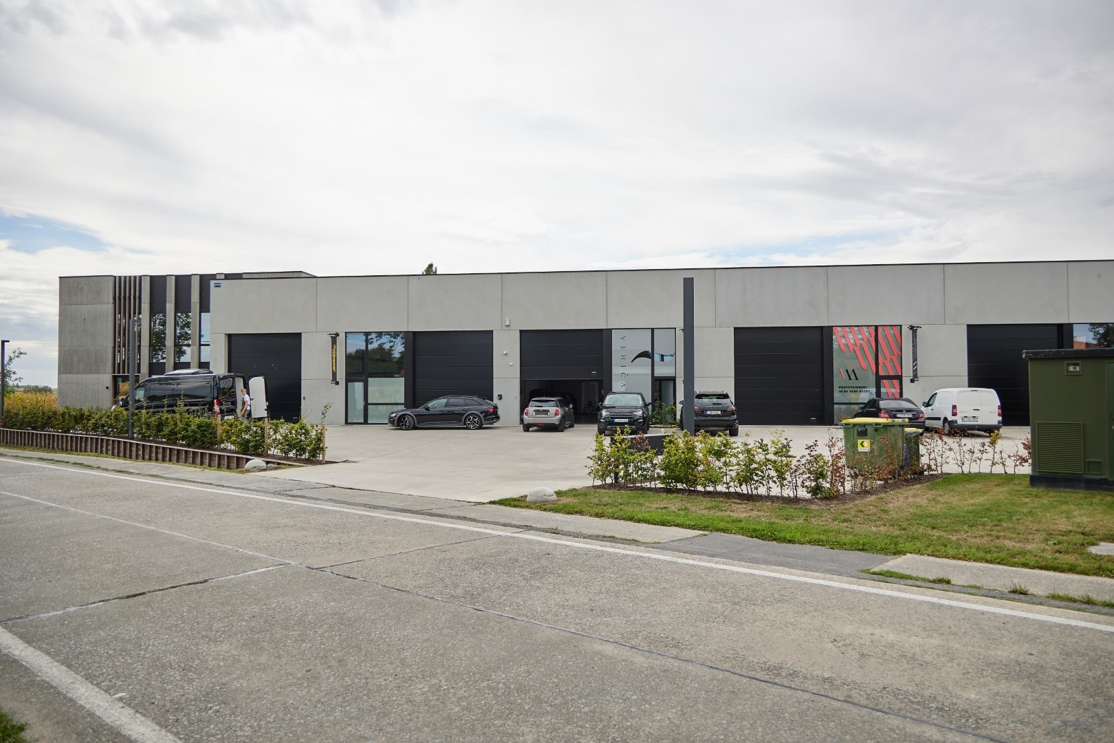 Goed gelegen KMO-unit te huur in Zwevezele - foto 3