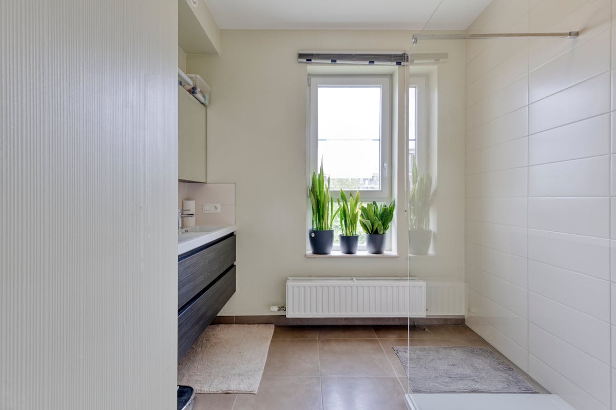 Appartement récent prêt à emménager avec terrasse ensoleillée à Wondelgem - photo 4
