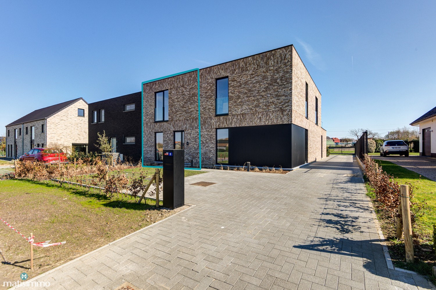 NIEUWBOUW DUPLEXAPPARTEMENT MET 2 SLAAPKAMERS, TUIN EN AUTOSTAANPLAATS NABIJ NABIJ HET CENTRUM VAN BILZEN - foto 2