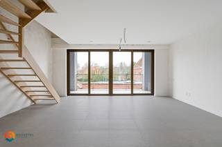 Op een toplocatie in Duffel vinden we dit energievriendelijk duplex-appartement met 3 slaapkamers.  U bevindt zich hier op wandelafstand van...