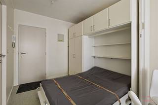 This well-kept and furnished studio apartment is located in Ostend, on a central location with numerous stores, restaurants and public...