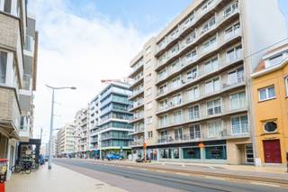 Looking for a move-in ready, low-maintenance apartment in a prime seaside location?Discover this charming 1-bedroom apartment on the 5th floor of...