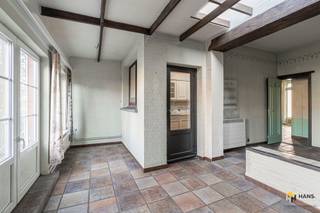 Te renoveren woning (165m²) met 5 slaapkamers, fietsenberging en tuin (112 m²) in Merksem. Op de Laarsebaan woon je centraal én comfortabel, met...