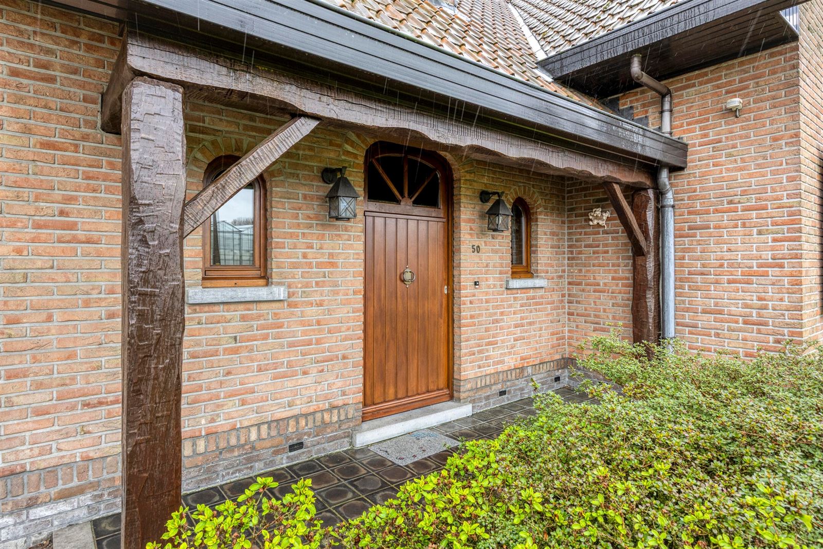 Riante open bebouwing in rustige straat - foto 4