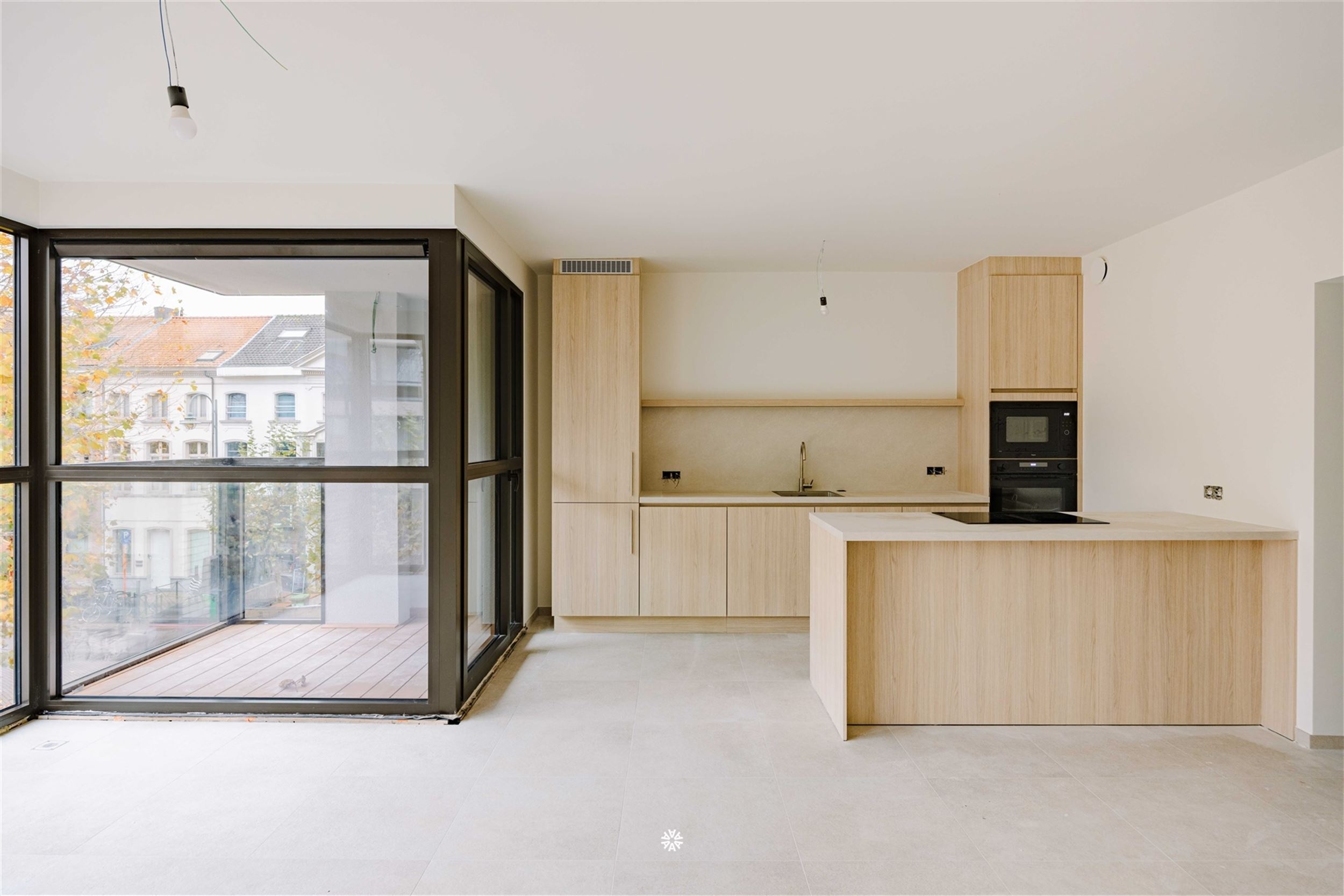 Kwalitatief gerenoveerd appartement op het Regentieplein - foto 2