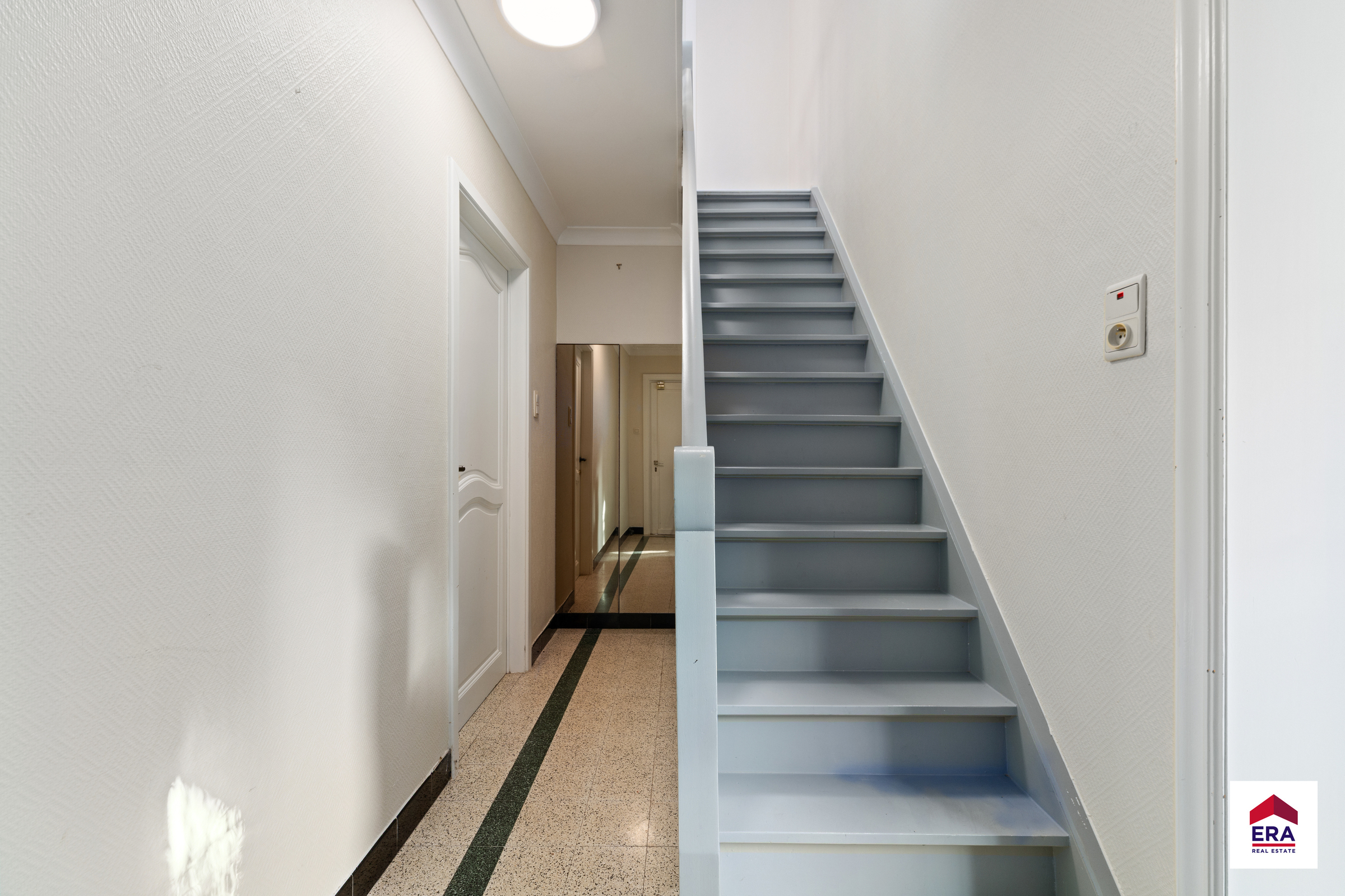 Charmante gezinswoning met tuin - foto 4