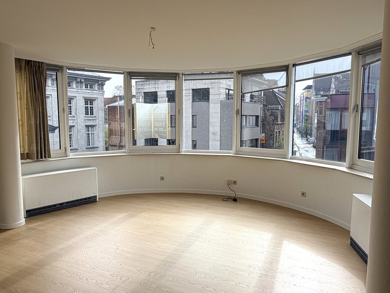 Ruim en lichtrijk appartement  (ca. 100m2) met autostaanplaats centrum Leuven - foto 5