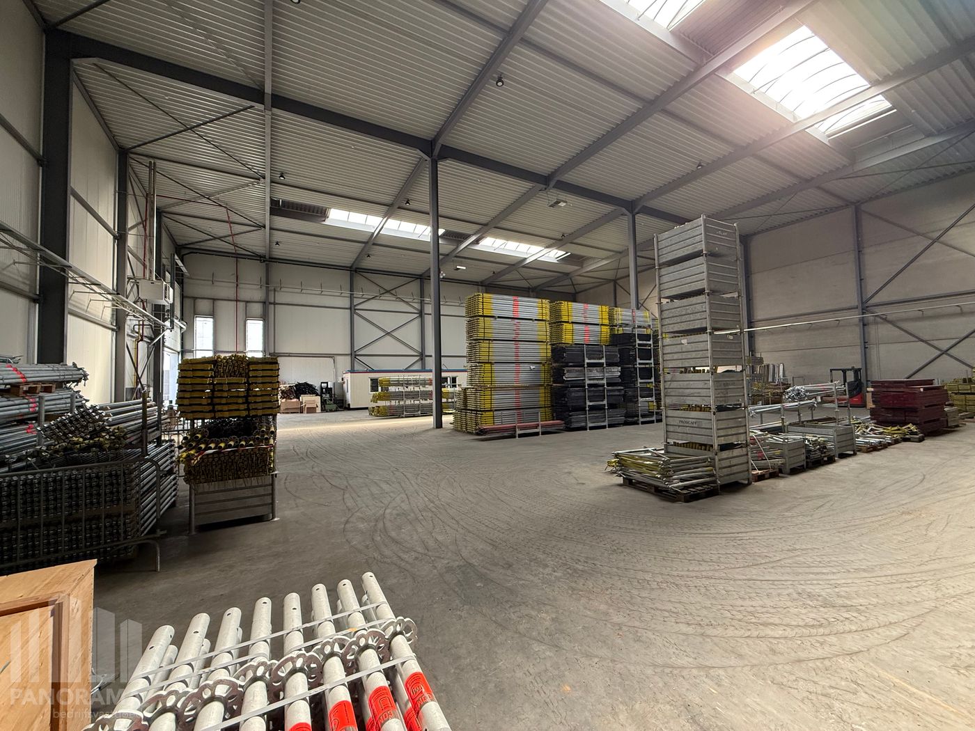 Magazijnruimte van 1.366 m² op een gunstige ligging vlakbij R4 - foto 5