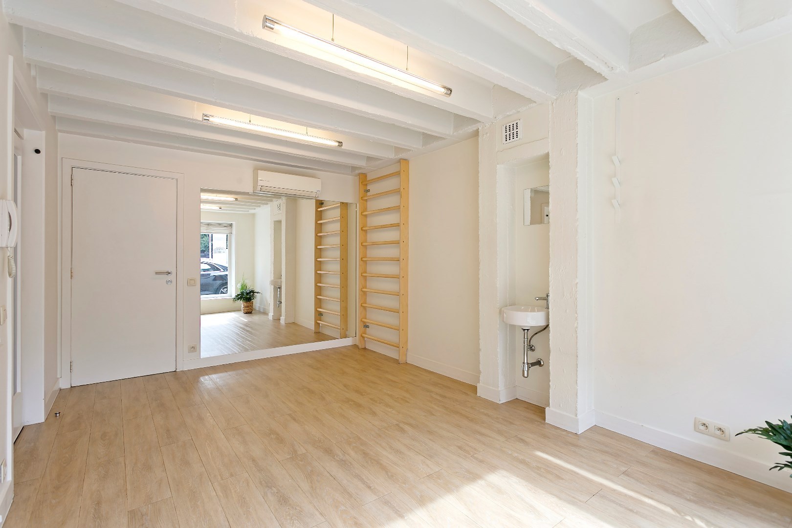 Commercial for rent in Kortrijk - photo 4