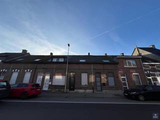 TE RENOVEREN OF TE SLOPEN WONING MET ZUIDELIJKE TUIN Deze woning , gelegen net buiten het centrum van Beveren en op een perceel van ± 130 m²,  biedt...
