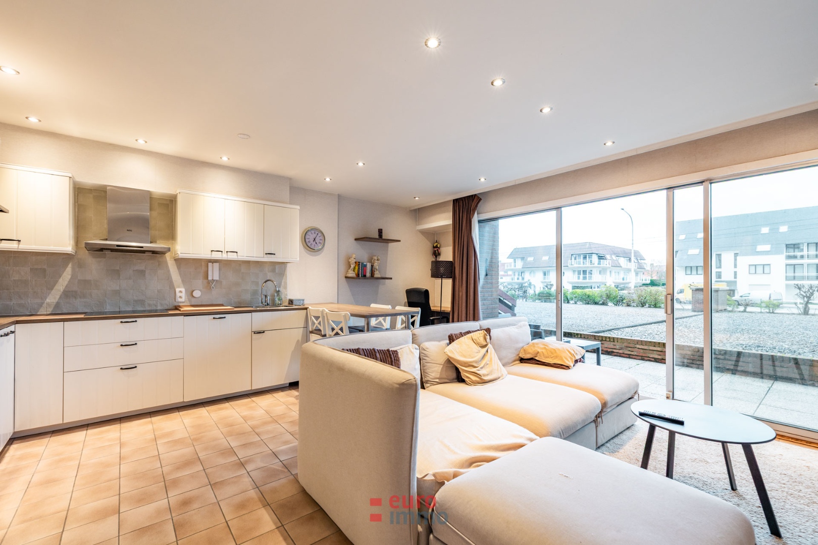 Zuidgerichte studio met slaaphoek &amp; extra groot terras! - foto 2