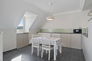 Op wandelafstand van het bruisende centrum van Tessenderlo vinden we dit verzorgd en energiezuinig appartement (bouwjaar 2009), ideaal voor...